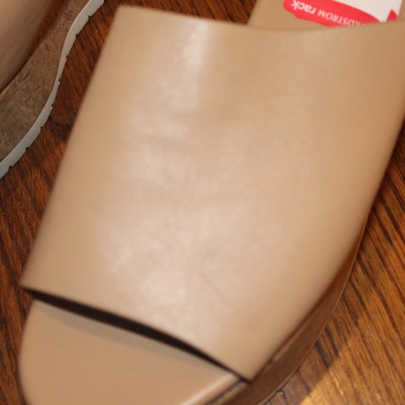 VINCE James-B Cork Platform Sandal - Picture 8 of 13